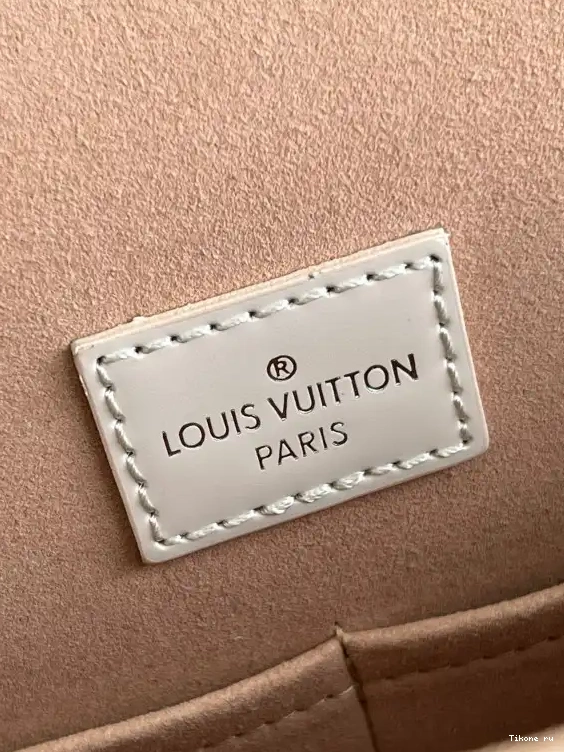 Affordable CLUNY VUITTON BB LOUIS 0608